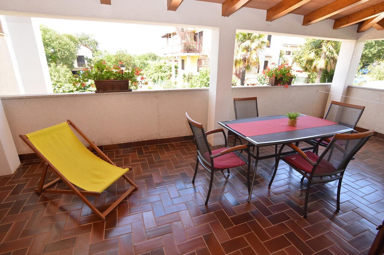 Apartments Mariza Πόρετς Εξωτερικό φωτογραφία